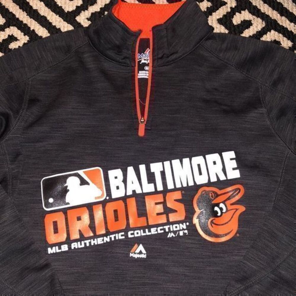 NEW Baltimore Oriole 1/4 zip Fitted Sweatshirt size medium